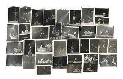 Lot 351 - CIRCUS ACTS