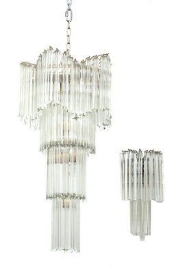 Lot 625 - A glass drop chandelier