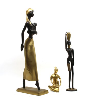 Lot 117 - An African bronze figure of a mother and child