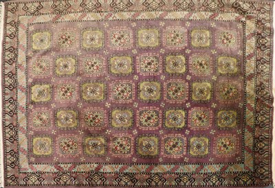 Lot 280 - A hand knotted Persian rug