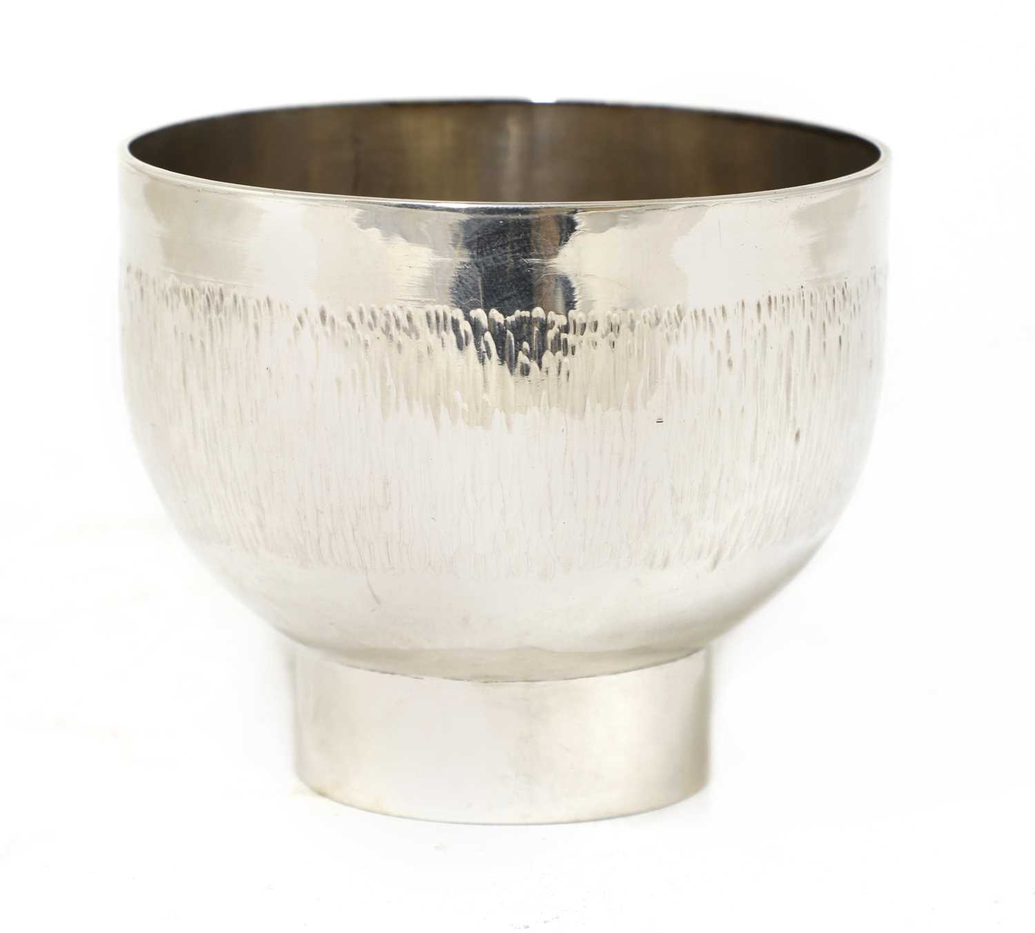 Lot 30 - A silver cup