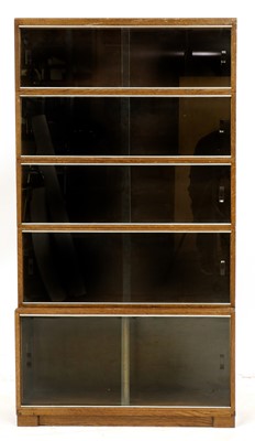 Lot 183 - A five-tier oak bookcase
