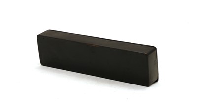 Lot 65 - A rectangular lacquered box