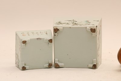 Lot 129 - Two Chinese porcelain boxes