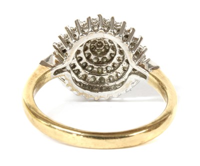 Lot 54 - A 9ct gold diamond cluster ring