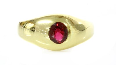 Lot 195 - A gentlemen's single stone unheated ruby ring