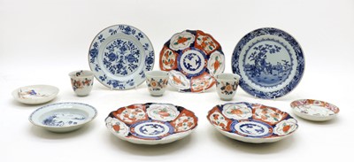 Lot 194 - A group of three Japanese Imari plates