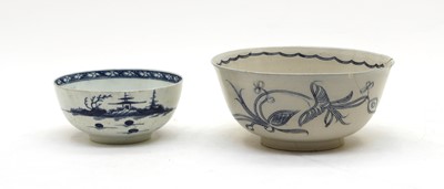 Lot 167 - A Worcester porcelain bowl