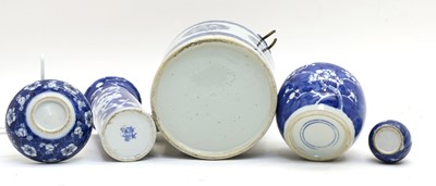 Lot 138 - A collection of Chinese blue and white