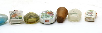 Lot 169 - A collection of Chinese snuff bottles