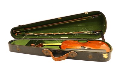 Lot 114 - An early 20th Century violin