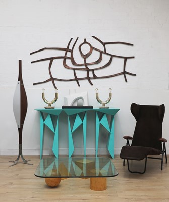 Lot 651 - A large abstract metal wall sculpture