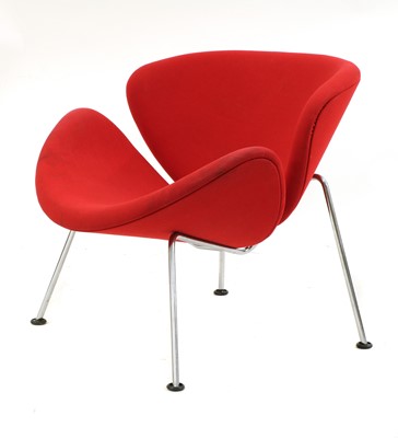 Lot 587 - An Artifort 'F437' or 'Orange Slice' lounge chair