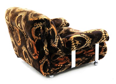 Lot 569 - A three-piece modular settee and a matching armchair