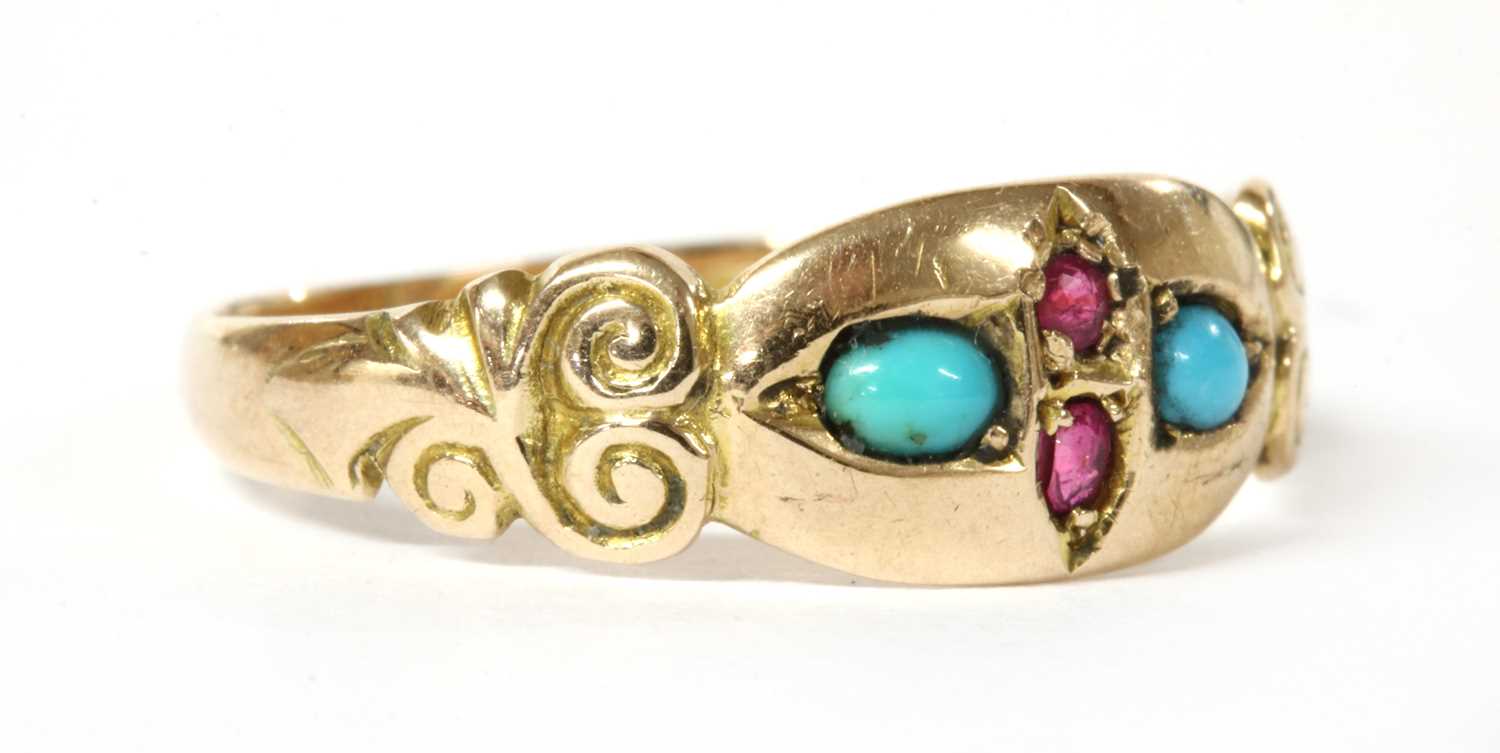 Lot 17 - An Edwardian 9ct gold ruby and turquoise ring