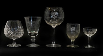 Lot 262 - A collection of various glasswares