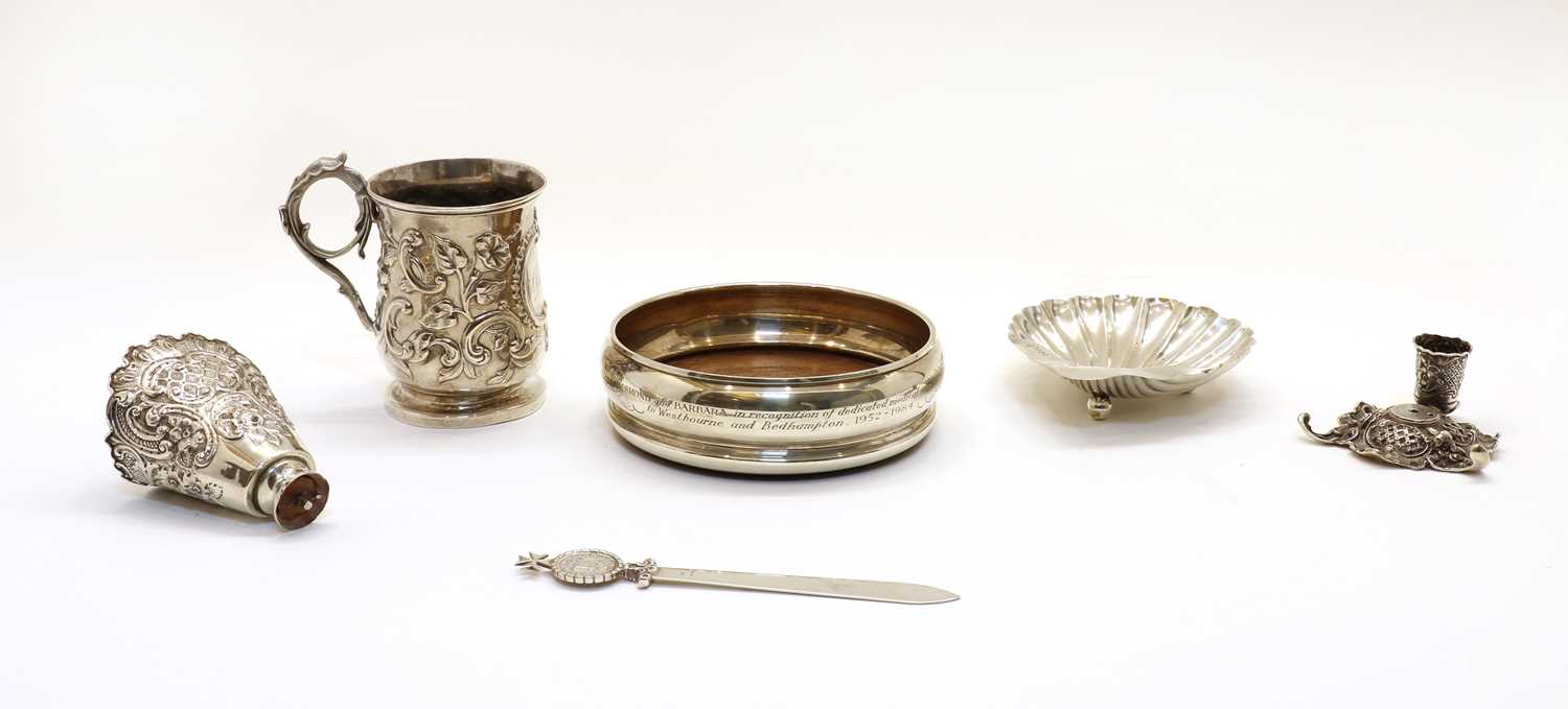 Lot 51 - A small collection of silver items