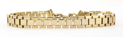 Lot 79 - A gold bracelet