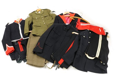 Lot 224 - An officer's dress kit for the Light Cavalry
