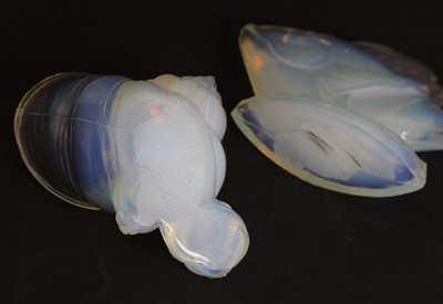 Lot 150 - Two Sabino opalescent glass paperweights