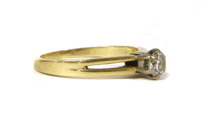 Lot 92 - An 18ct gold single stone diamond ring