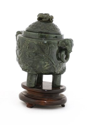 Lot 86 - A Chinese jade incense burner