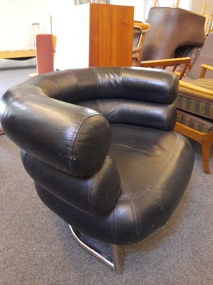 Lot 152 - A 'Bibendum' black leather armchair