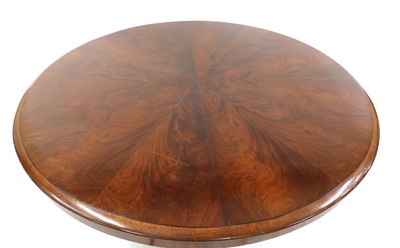 Lot 290 - A William IV mahogany pedestal breakfast table