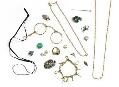 Lot 23 - A quantity of jewellery