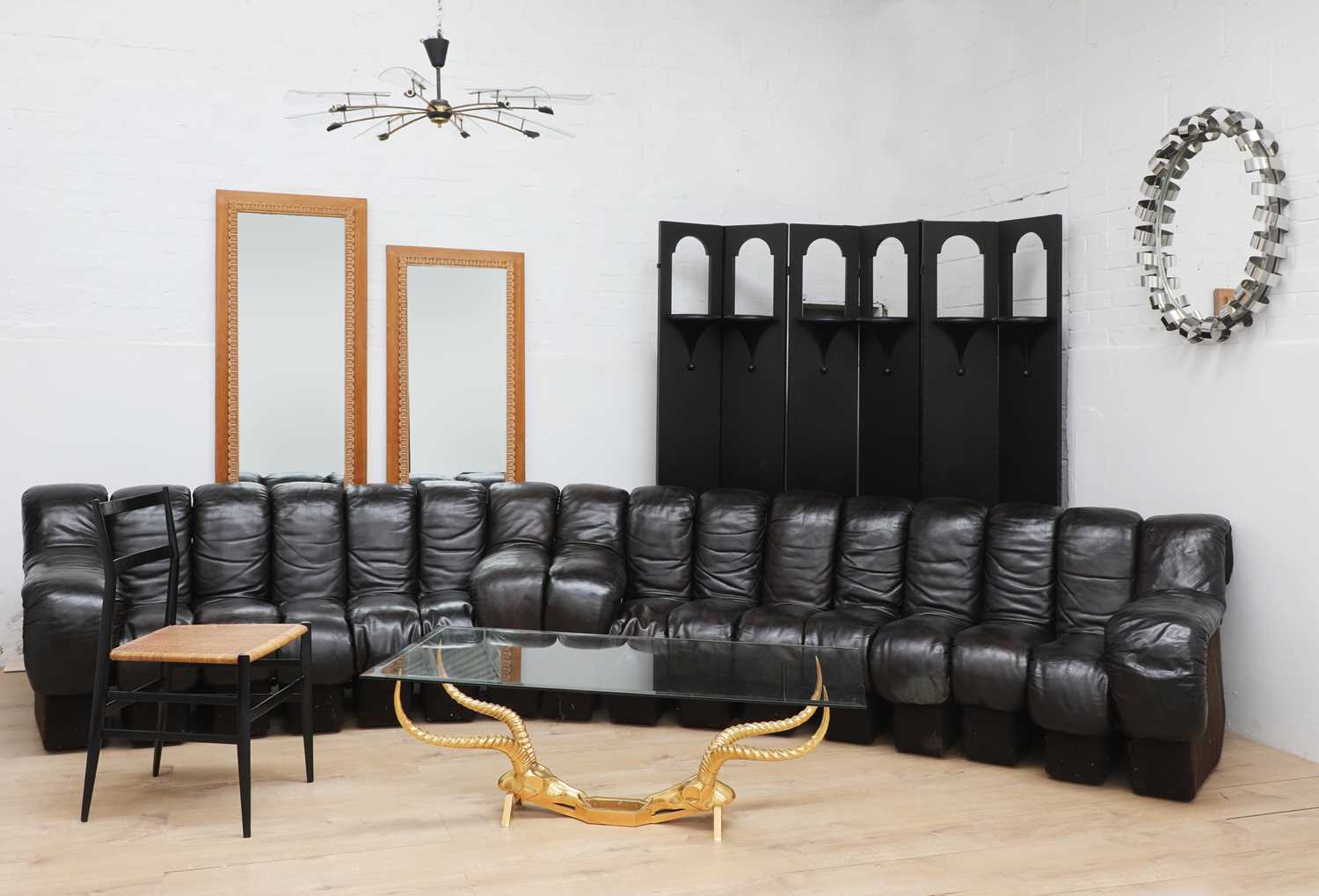 Lot 673 - A De Sede DS600 'Non-Stop' brown leather sofa