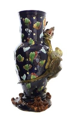 Lot 85 - A large majolica pottery vase