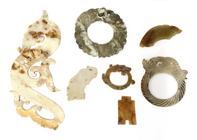 Lot 273 - A collection of Chinese jade carvings