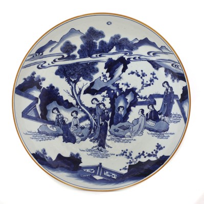 Lot 277 - A Chinese blue and white charger