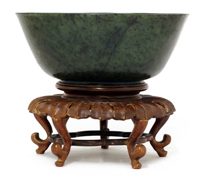 Lot 295 - A Chinese hardstone bowl