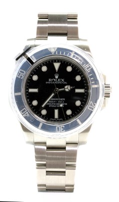 Lot 488 - A gentlemen's stainless steel Rolex 'Submariner Oyster Perpetual' automatic bracelet watch, c.2014