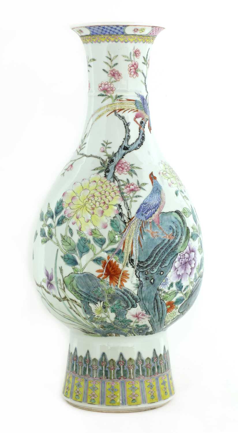 Lot 39 - A Chinese famille rose vase