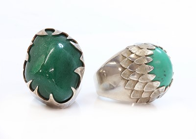 Lot 257 - A single stone turquoise ring, by Iris Oakes, c.1970
