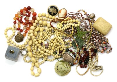 Lot 271 - A quantity of jewellery