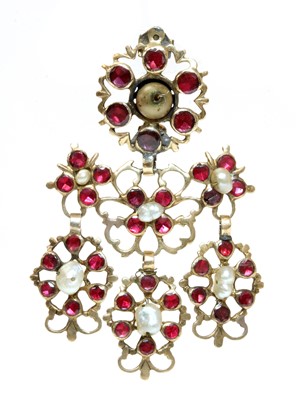 Lot 17 - A late 18th century Iberian flat cut garnet and freshwater pearl pendant drop, later converted to a brooch, c.1800