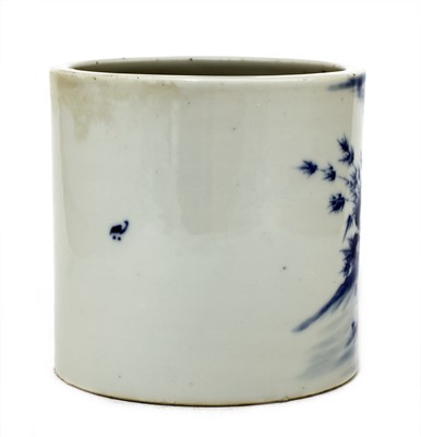 Lot 56 - A Chinese blue and white brush pot