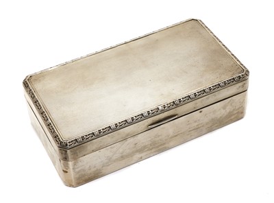 Lot 16 - An Elizabeth II silver cigarette box