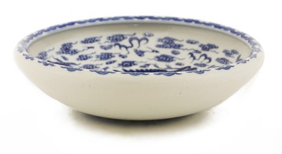 Lot 54 - A Chinese blue and white brush washer