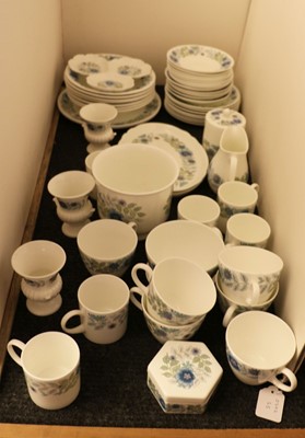 Lot 289 - A Wedgwood Clementine pattern collection of ceramics