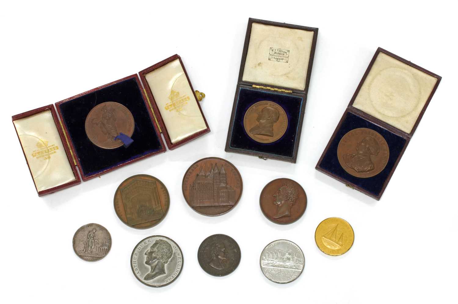 Lot 65 - Medallions, Great Britain & World