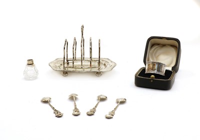Lot 61 - A collection of silver and silver plated items