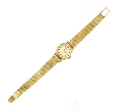 Lot 401 - A ladies' 18ct gold Omega mechanical bracelet watch