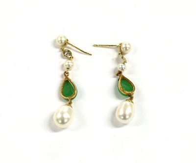 Lot 42 - A pair of gold cultured freshwater pearl, jade and diamond drop earrings
