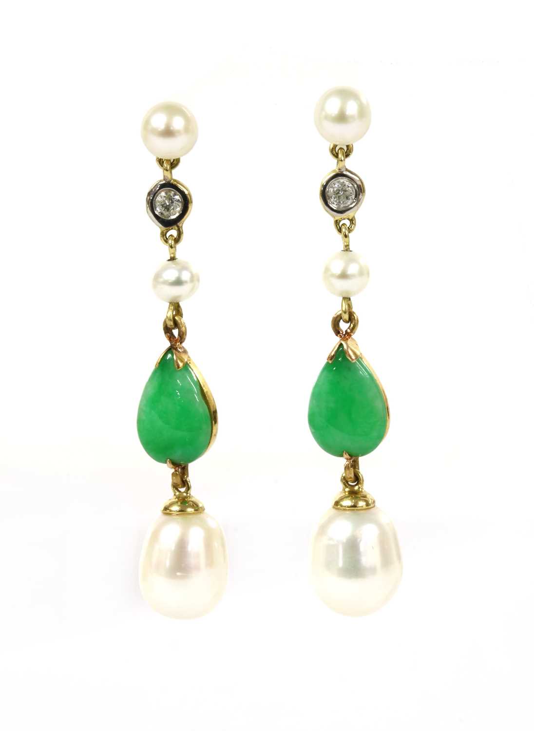 Lot 42 - A pair of gold cultured freshwater pearl, jade and diamond drop earrings