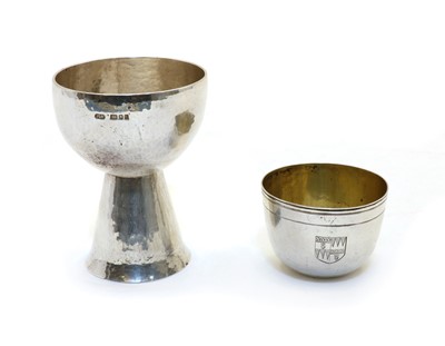 Lot 66 - A 20th century silver goblet