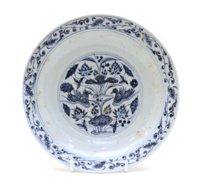 Lot 172A - A Chinese blue and white plate